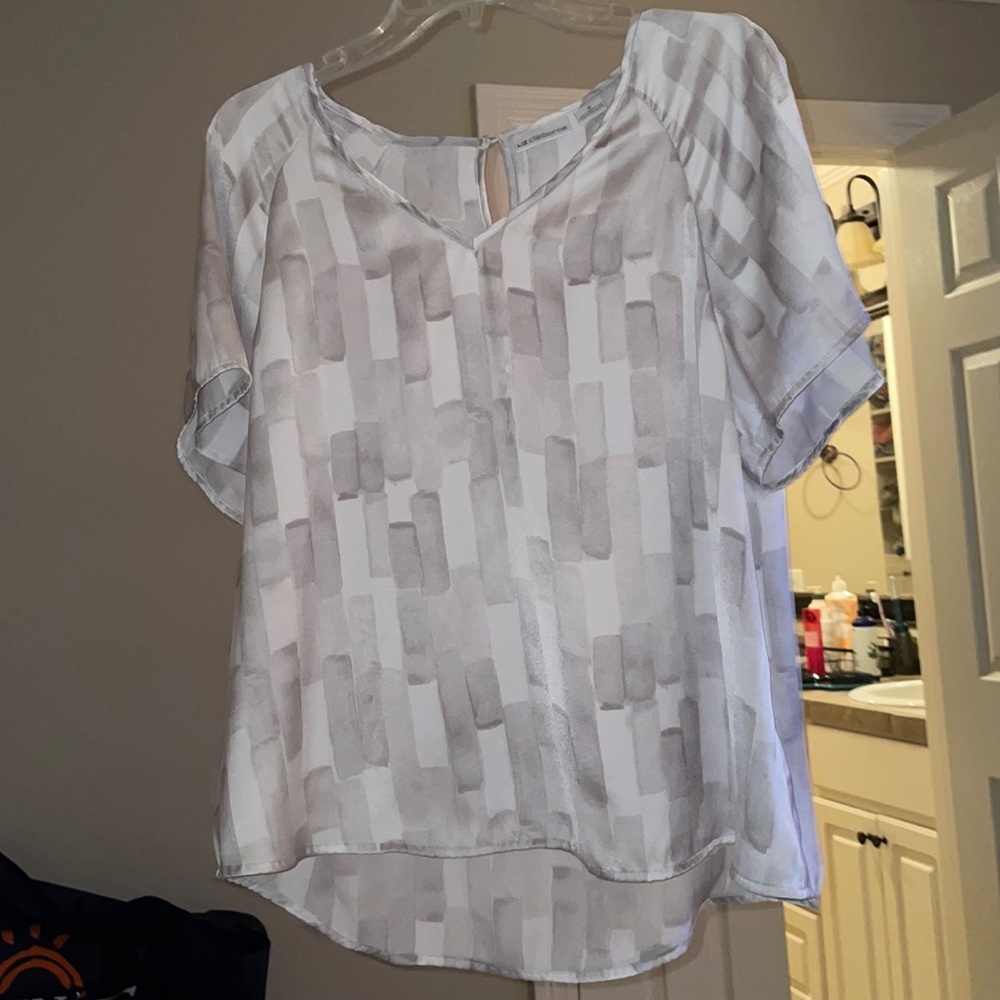 Liz Claiborne Silky blouse